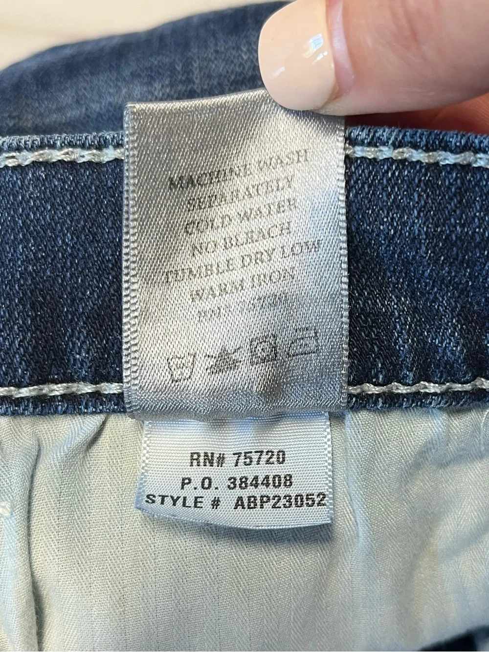 ARIAT | Mens Tyler Medium‎ Wash Heavy Stitch Straight Leg Jeans 36R